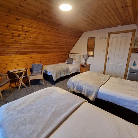 Carn Mhor Bed And Breakfast Авимор Стая снимка