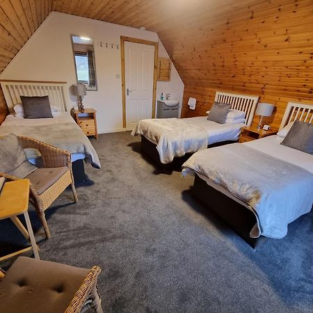 Carn Mhor Bed And Breakfast Авимор Стая снимка