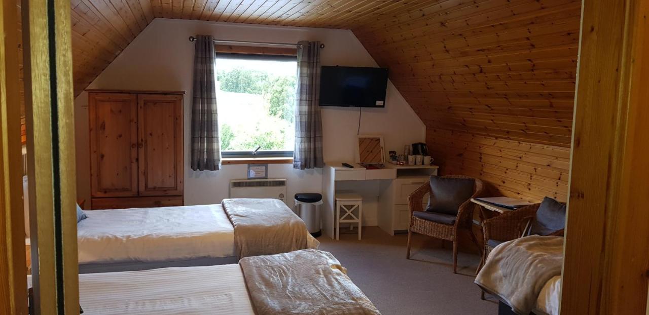 Carn Mhor Bed And Breakfast Авимор Екстериор снимка