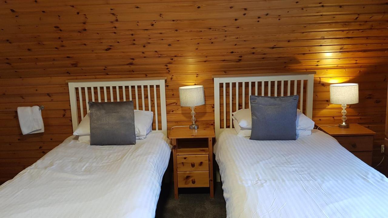 Carn Mhor Bed And Breakfast Авимор Екстериор снимка