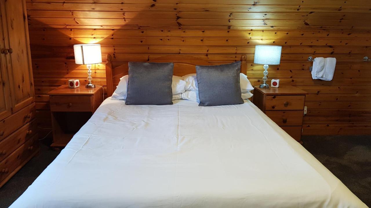 Carn Mhor Bed And Breakfast Авимор Екстериор снимка