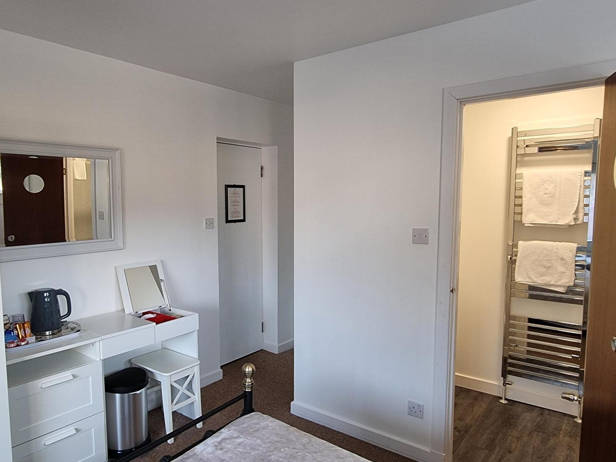 Carn Mhor Bed And Breakfast Авимор Стая снимка