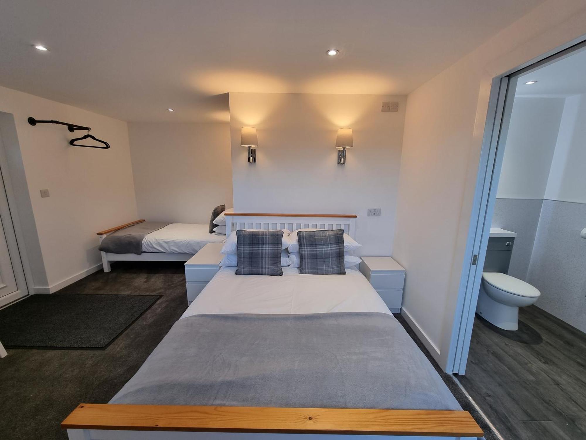 Carn Mhor Bed And Breakfast Авимор Стая снимка