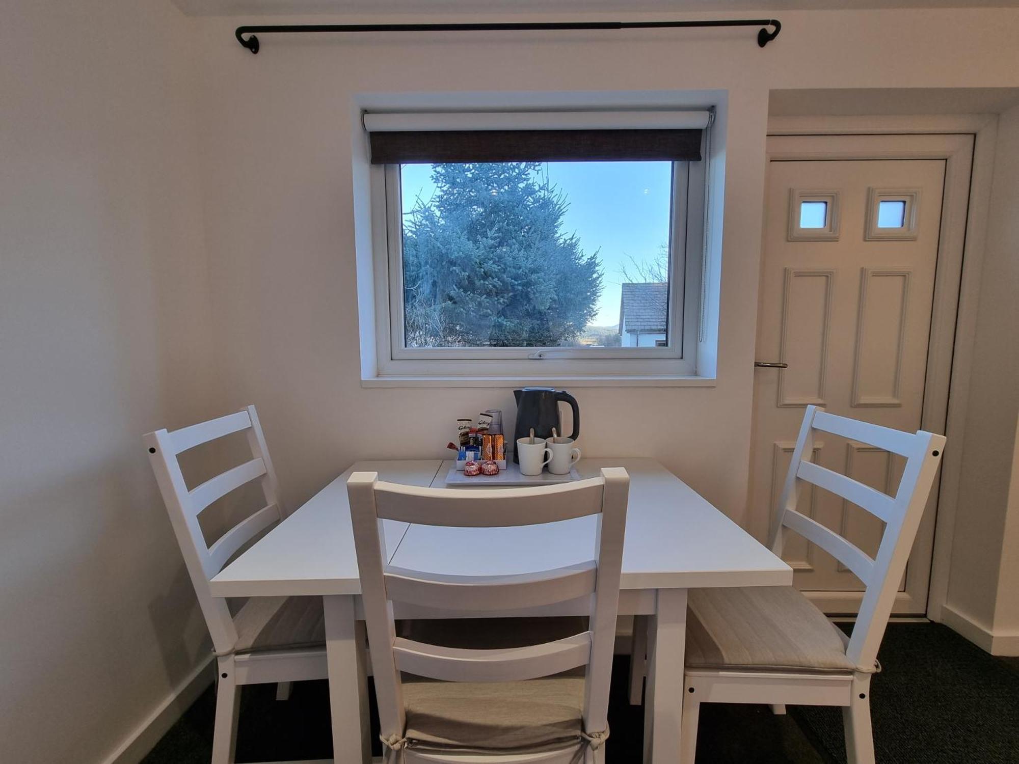 Carn Mhor Bed And Breakfast Авимор Стая снимка